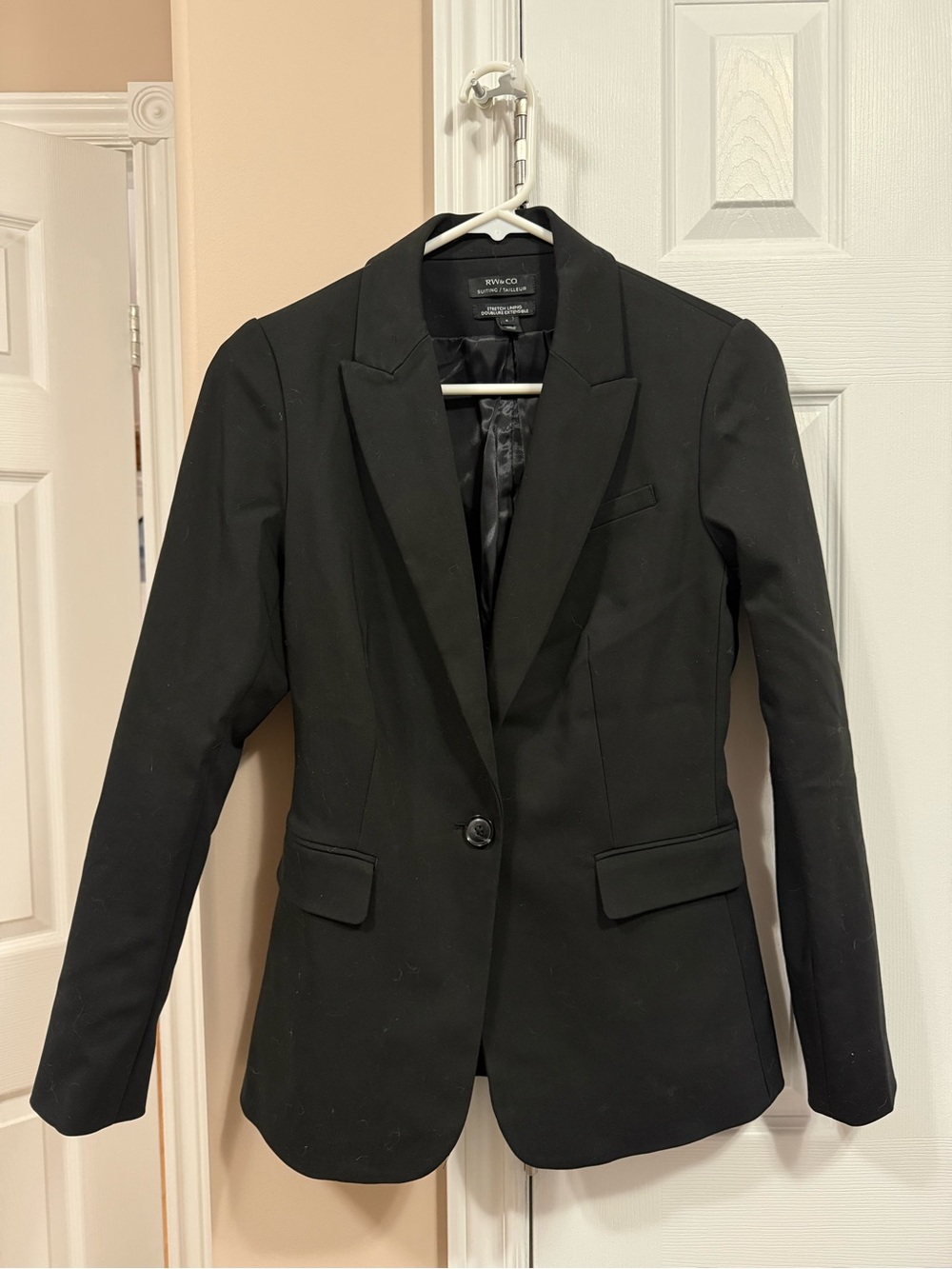 RW&CO. Black Single-Button Women's Blazer